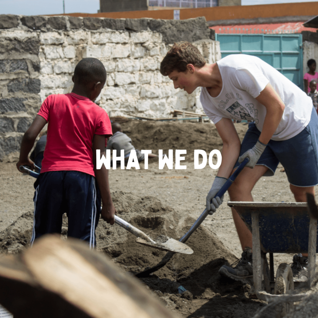 group-volunteer-trips